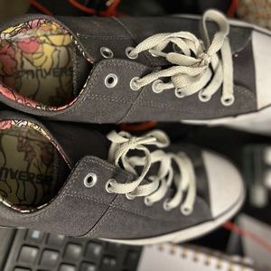 Women's size 11 converse